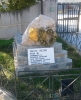 Στη συμβολή της λεωφόρου Ηρώων Πολυτεχνείου και της φερώνυμης οδού Νικολάου Νέζη, υπάρχει ένα μικρό, όμορφο μνημείο το οποίο έφτιαξε ο δήμος, προκειμένου να τιμήσει το «δικό του παιδί» από τη Μάνδρα